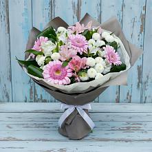 Букет цветов из:  Герберы, Альстромерии и Хризантемы в Пскове