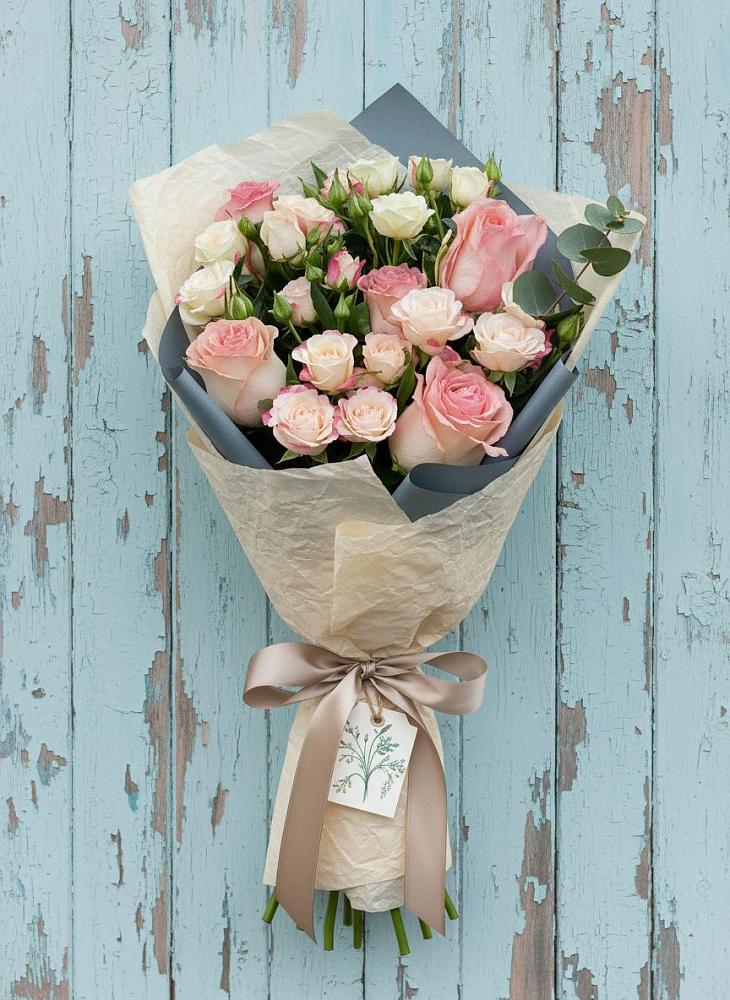 Букет цветов из: Розы в Пскове