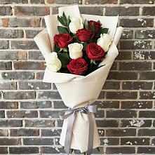 Букет цветов из:  Розы в Пскове