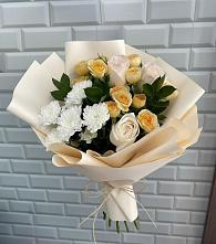 Букет цветов из:  Розы и Хризантемы в Пскове