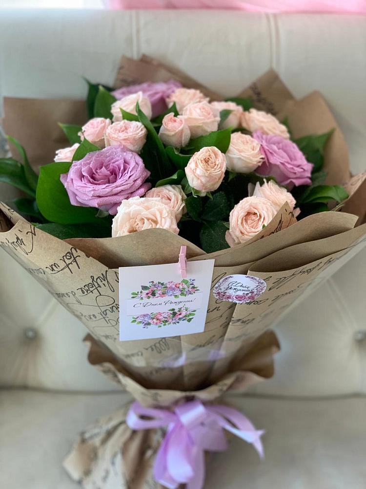 Букет цветов из: Розы в Пскове