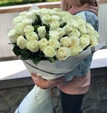35 Белых роз