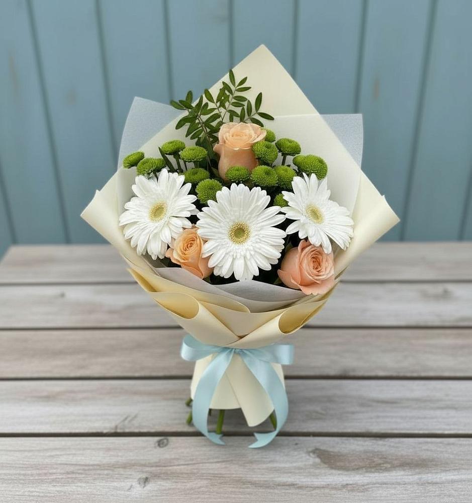 Букет цветов из: Герберы, Розы и Хризантемы в Пскове