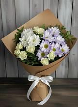 Букет цветов из:  Хризантемы и Розы в Пскове