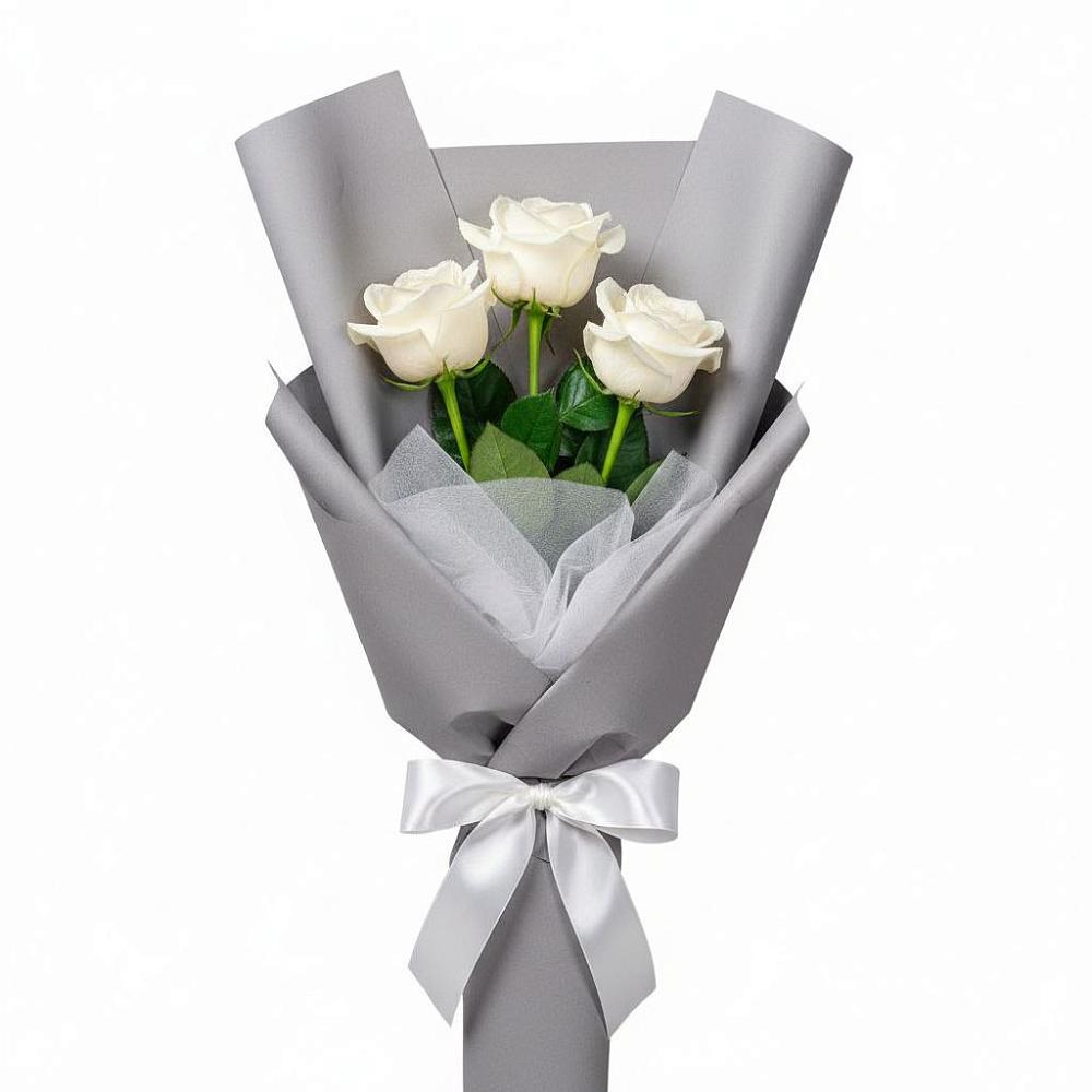 Букет 3 белые розы в Пскове