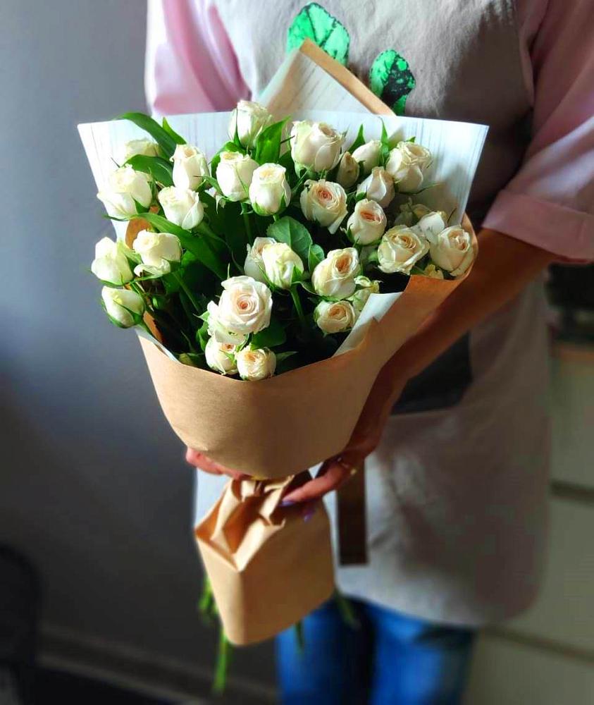 Букет цветов из: Розы в Пскове