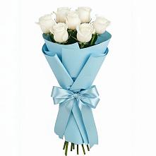 Букет 7 белых роз Проуд в Пскове