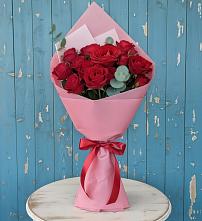 Букет цветов из:  Розы в Пскове