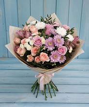 Букет цветов из:  Хризантемы, Розы и Альстромерии в Пскове