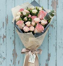 Букет цветов из:  Розы в Пскове