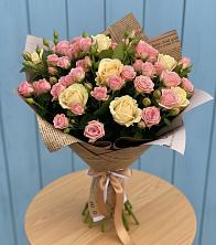 Букет цветов из:  Розы в Пскове