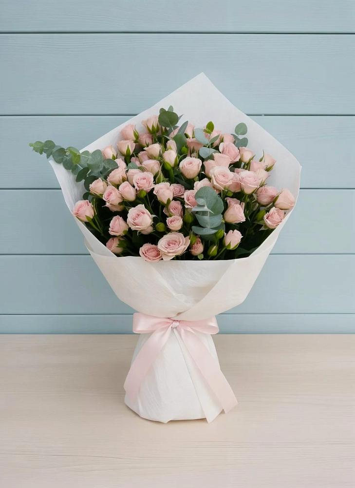 Букет цветов из: Розы в Пскове