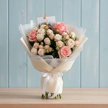 Букет цветов из:  Розы в Пскове
