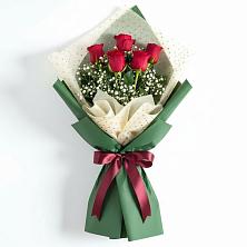 Букет цветов из:  Розы в Пскове