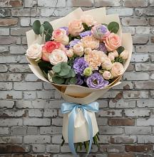 Букет цветов из:  Розы, Лизиантусы и Гвоздики #REPLACE_PRED# Пскове
