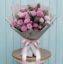 Букет цветов из:  Розы в Пскове